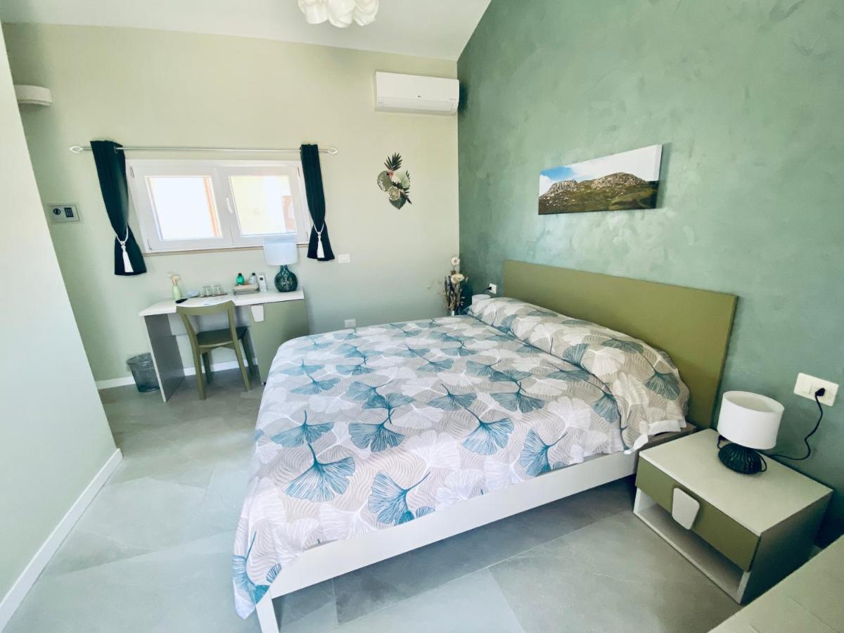 B&B L'Eden Di Capo Bianco Монталегро Екстериор снимка
