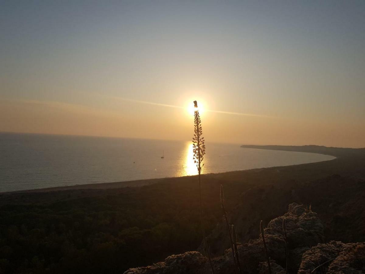 B&B L'Eden Di Capo Bianco Монталегро Екстериор снимка